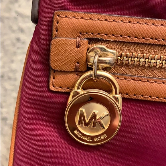 Michael Kors Kempton Crossbody Bag - Burgundy - Picture 2 of 7